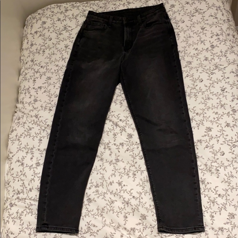 AMERICAN EAGLE mom jeans